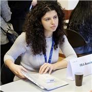 Sono una studentessa universitaria di 21 anni, uscita dal liceo classico con votazione 100/100